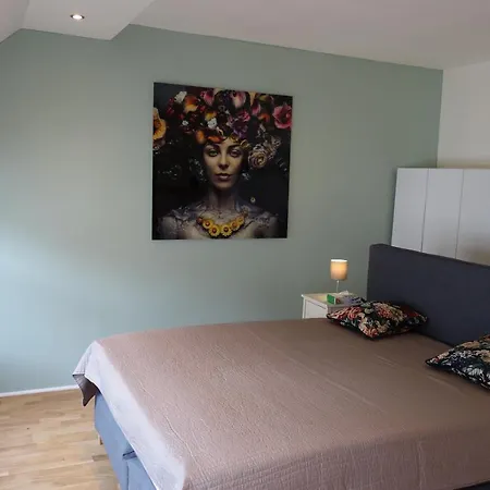 Nette, geräumige Ferienwohnung Wuppertal Exterior foto